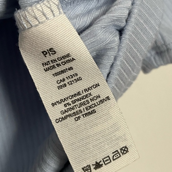 Garage Light Blue Ribbed Cropped Tee w/ Buttons (S) - Picture 4 of 5